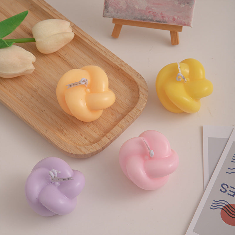 Knot Shaped Soy Wax Candle